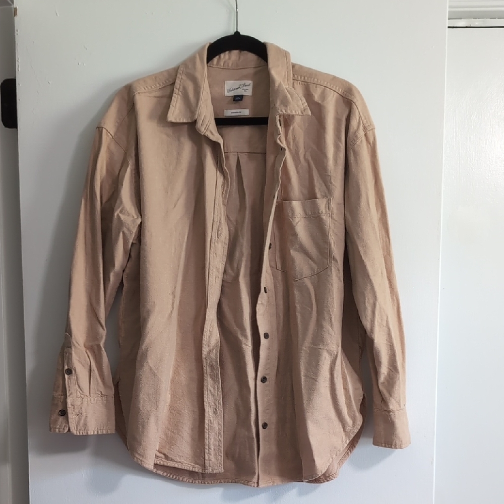Universal Thread Light Tan Button-Up Shirt
